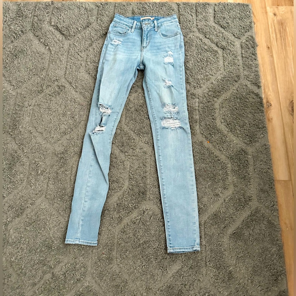 Women’s Levi’s Jeans
